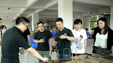 【學習紀實】走進神話照明生產(chǎn)基地